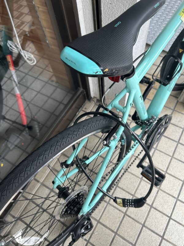 クロスバイク ビアンキ自転車 0826